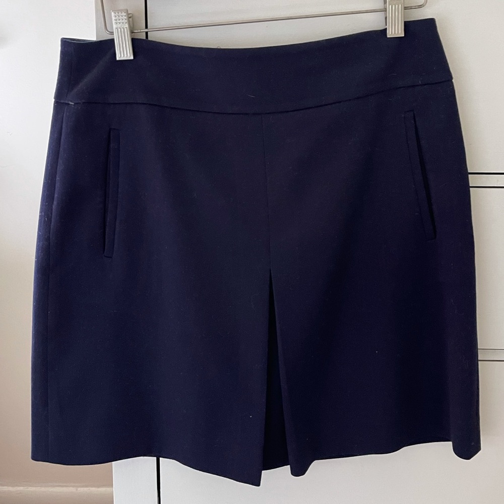 Loft Kick-pleat A line skirt EUC Size 6